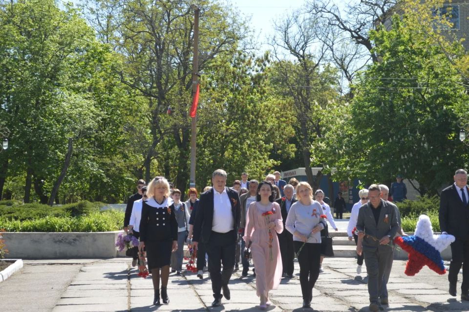 Надежда Бабешко: В Ивановке состоялось возложение цветов к вечному огню у мемориала, посвящённого погибшим в годы Великой Отечественной войны воинам - уроженцам Ивановки Надежда Бабешко: В Ивановке состоялось возложение цветов к вечному огню у мемориала, посвящённого погибшим в годы Великой Отечественной войны воинам - уроженцам Ивановки