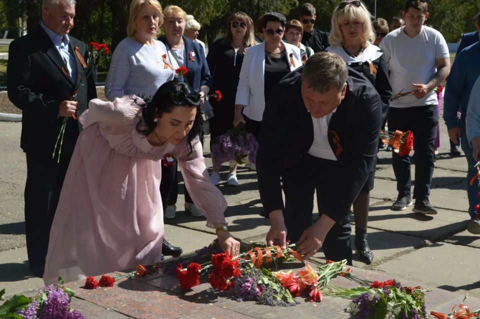 Надежда Бабешко: В Ивановке состоялось возложение цветов к вечному огню у мемориала, посвящённого погибшим в годы Великой Отечественной войны воинам - уроженцам Ивановки Надежда Бабешко: В Ивановке состоялось возложение цветов к вечному огню у мемориала, посвящённого погибшим в годы Великой Отечественной войны воинам - уроженцам Ивановки