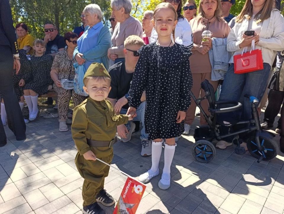 9 мая в Геническом парке культуры и отдыха состоялась торжественная встреча, посвященная 81-й годовщине Великой Победы 9 мая в Геническом парке культуры и отдыха состоялась торжественная встреча, посвященная 81-й годовщине Великой Победы