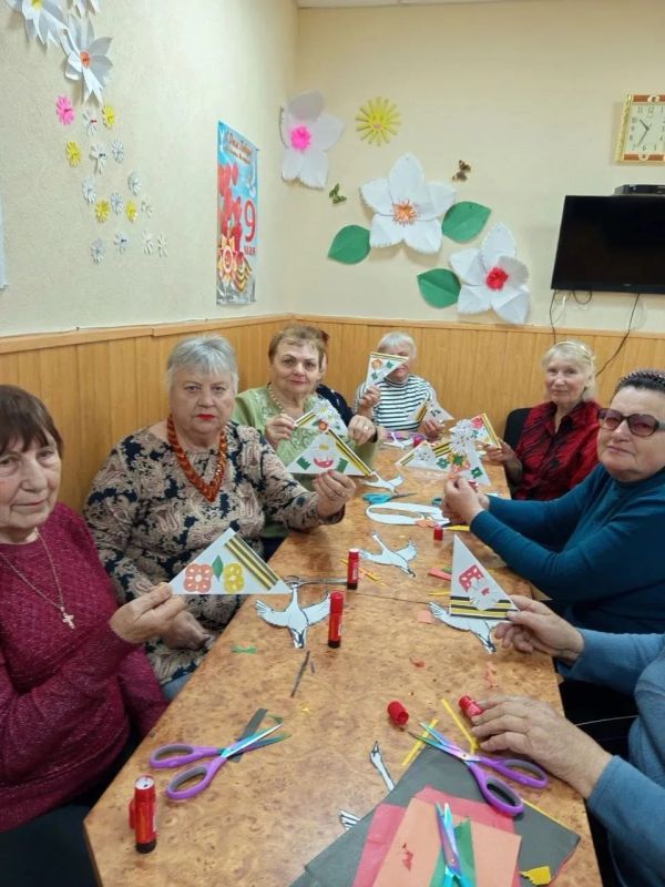 Память, согретая теплом: в Чаплинке почтили подвиг народа Память, согретая теплом: в Чаплинке почтили подвиг народа