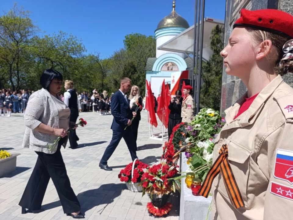 9 мая в Геническом парке культуры и отдыха состоялась торжественная встреча, посвященная 81-й годовщине Великой Победы 9 мая в Геническом парке культуры и отдыха состоялась торжественная встреча, посвященная 81-й годовщине Великой Победы
