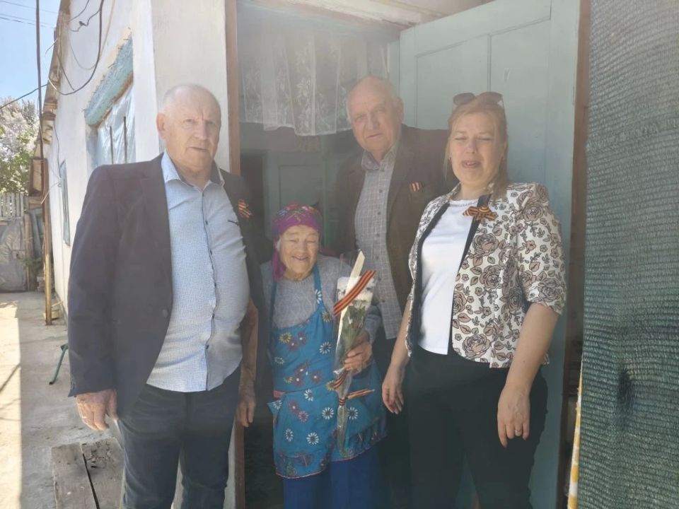 Предприниматели Каланчакского округа поздравили ветеранов с Днём Победы Предприниматели Каланчакского округа поздравили ветеранов с Днём Победы