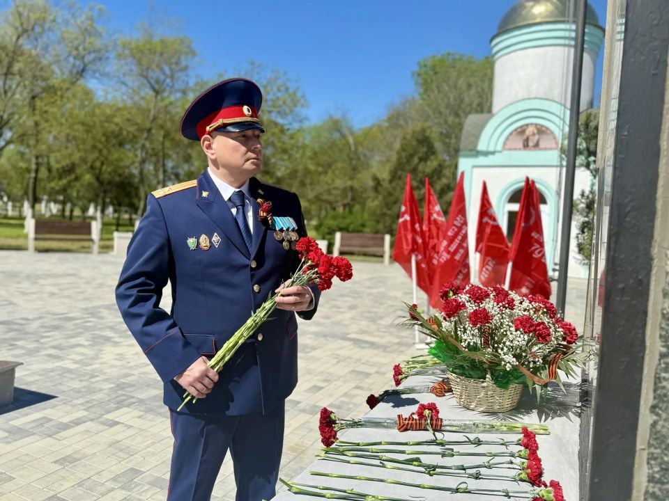 Офицеры СК России приняли участие в мероприятиях, посвященных 81-летию Победы Офицеры СК России приняли участие в мероприятиях, посвященных 81-летию Победы