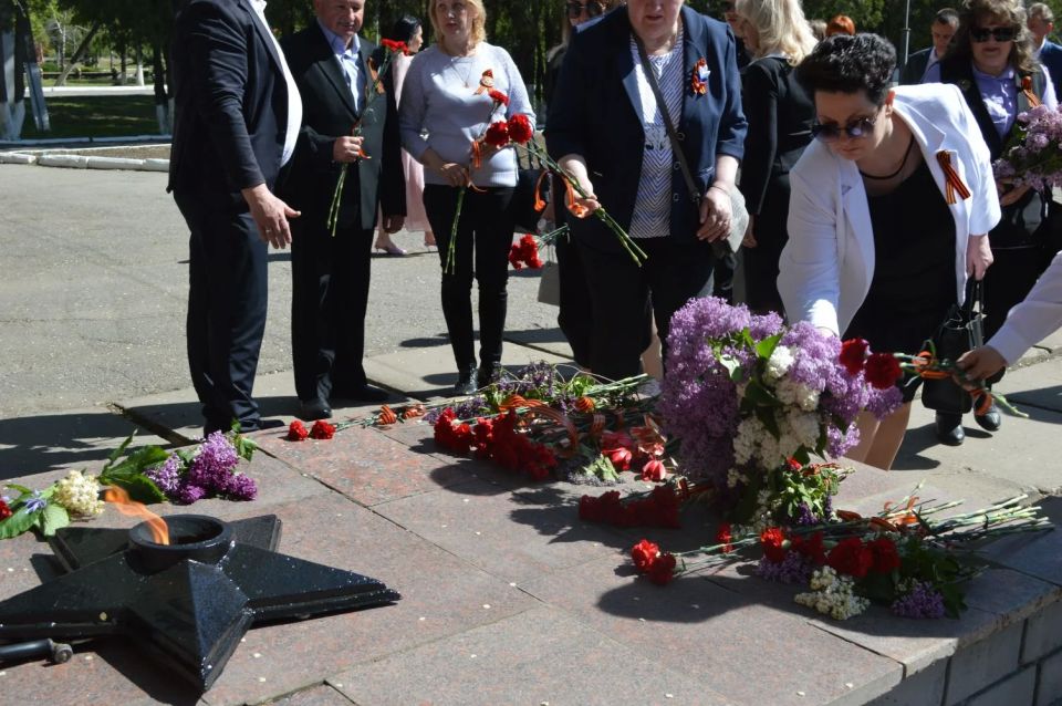 Надежда Бабешко: В Ивановке состоялось возложение цветов к вечному огню у мемориала, посвящённого погибшим в годы Великой Отечественной войны воинам - уроженцам Ивановки Надежда Бабешко: В Ивановке состоялось возложение цветов к вечному огню у мемориала, посвящённого погибшим в годы Великой Отечественной войны воинам - уроженцам Ивановки