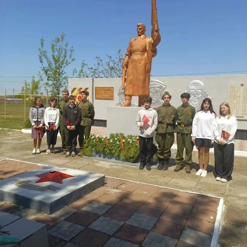 Память, объединяющая поколения: в Каланчакском округе почтили подвиг героев Великой Отечественной войны Память, объединяющая поколения: в Каланчакском округе почтили подвиг героев Великой Отечественной войны