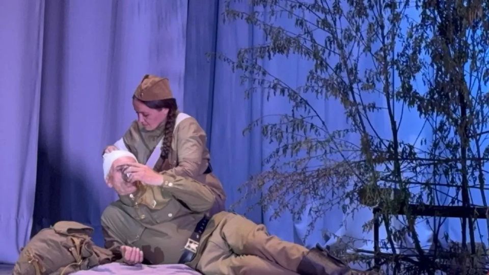 В Центральном дворце культуры Каланчака прошло театрализованное мероприятие "С песней к Победе" В Центральном дворце культуры Каланчака прошло театрализованное мероприятие "С песней к Победе"