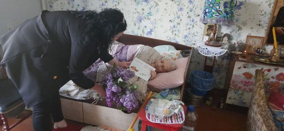 В селе Коробки ко Дню Победы участникам Великой Отечественной войны были вручены поздравительные письма от Президента Российской Федерации В селе Коробки ко Дню Победы участникам Великой Отечественной войны были вручены поздравительные письма от Президента Российской Федерации
