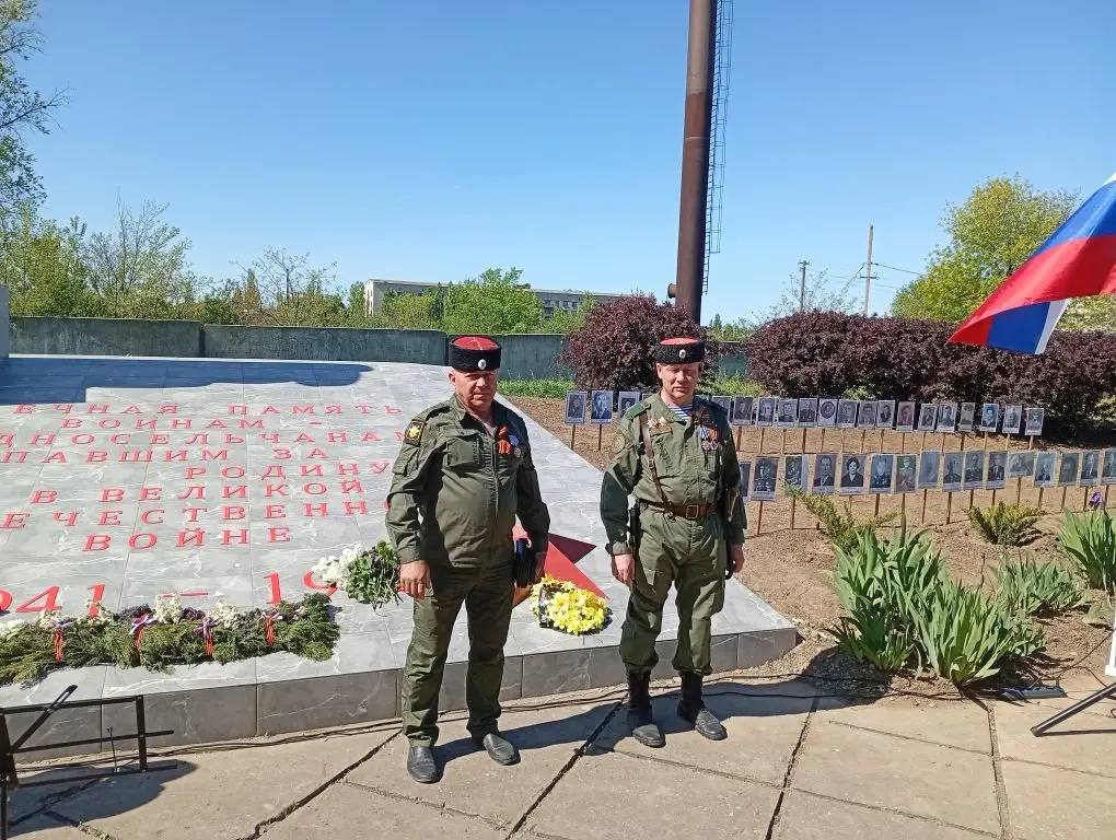 Память живёт в наших сердцах Память живёт в наших сердцах