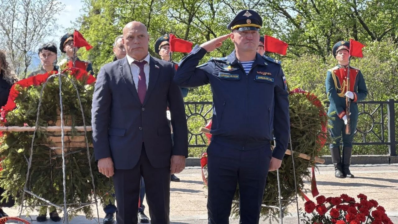 Рамиль Замалетдинов: Эту священную дату - 81-ю годовщину нашей Победы - встретил на своей малой родине, в Ульяновске Рамиль Замалетдинов: Эту священную дату - 81-ю годовщину нашей Победы - встретил на своей малой родине, в Ульяновске