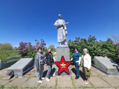 В селах Васильевка, Софиевка, Лукьяновка и Камышанка прошли торжественные церемонии возложения венков и цветов к мемориалам воинской славы
