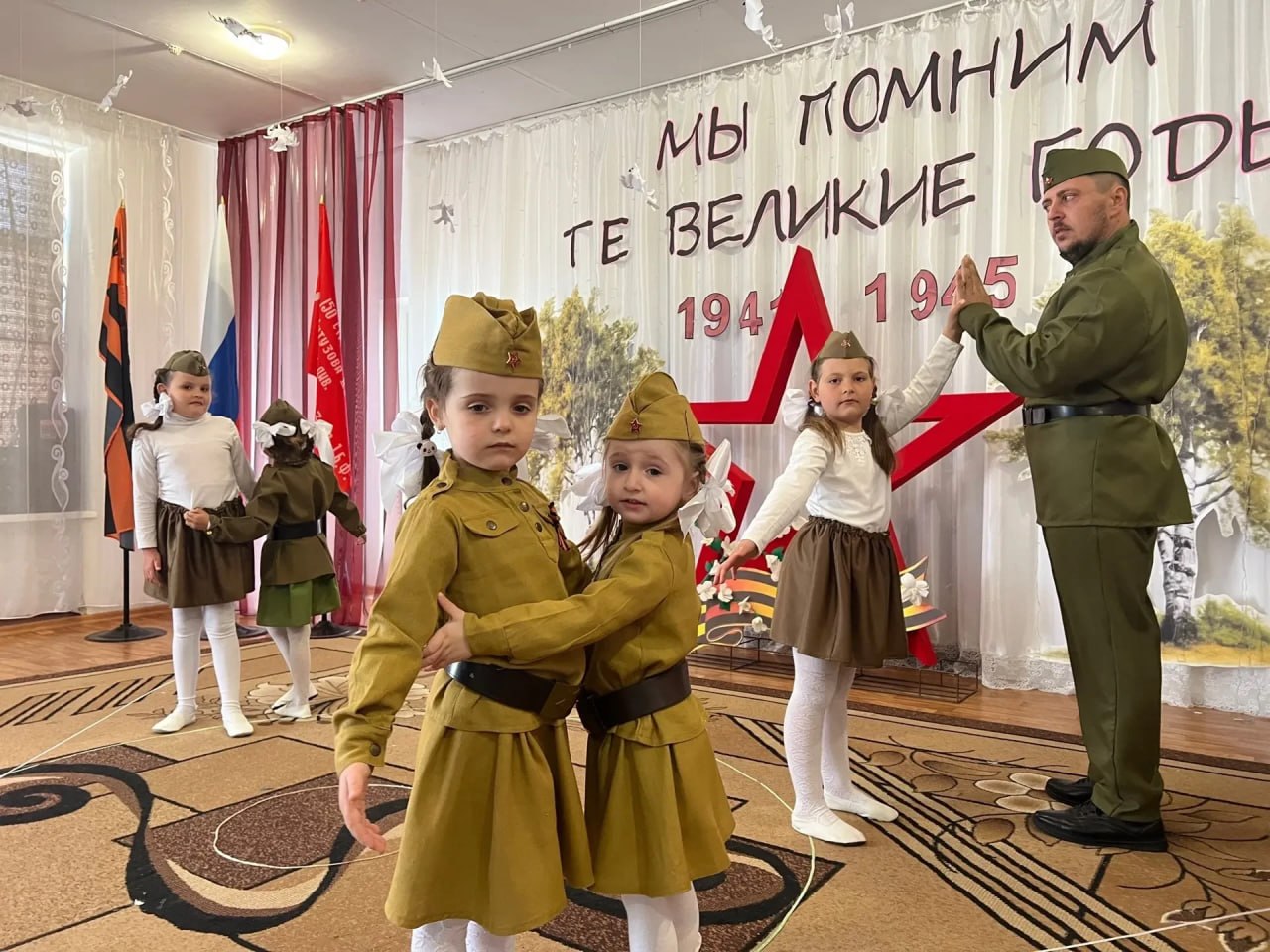 «Мы помним те великие годы…»: в ясли-саду Скадовского округа отметили День Победы «Мы помним те великие годы…»: в ясли-саду Скадовского округа отметили День Победы