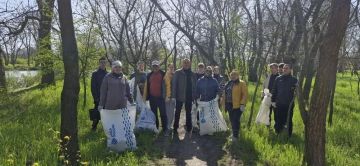 Экологическая акция «Вода России» прошла в парке Фальц-Фейна