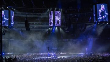 Неожиданно.... Концерт Metallica в Греции вызвал землетрясение