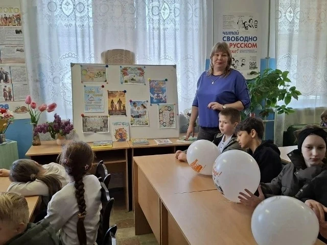 «Семья — это маленькое государство»: познавательный час в Скадовской школе
