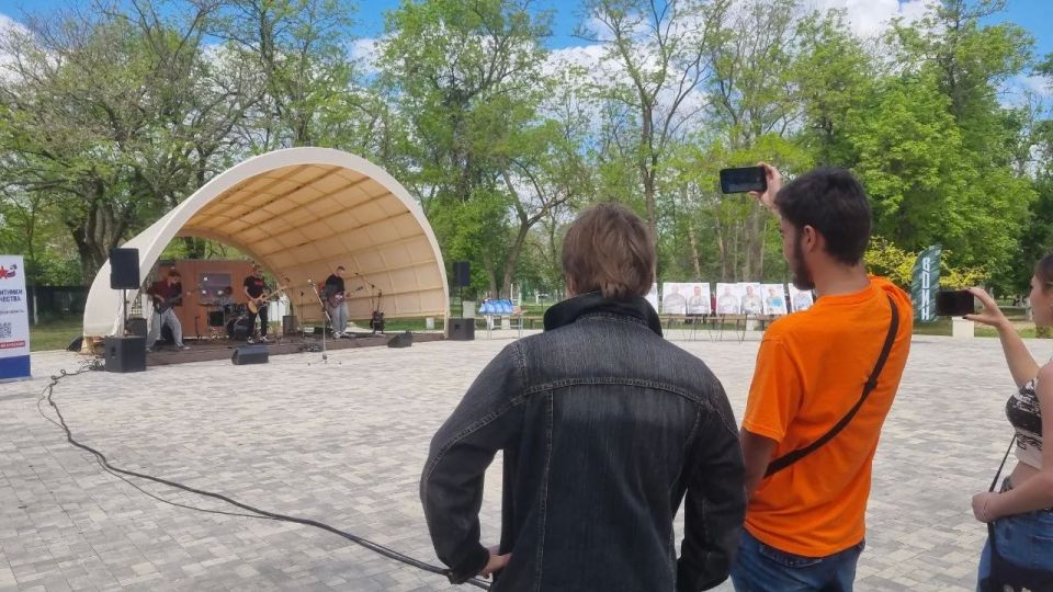 В Геническе провели первый муниципальный этап «Семейной Зарницы» В Геническе провели первый муниципальный этап «Семейной Зарницы»