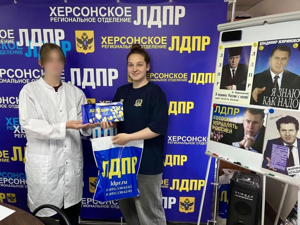Пусть и с небольшим опозданием, но от всего сердца — с Днём медицинской сестры!