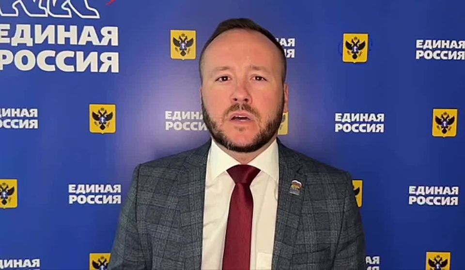 Евгений Кузьмин: Друзья! Я всегда старался помогать жителям Херсонской области - решать вопросы, поддерживать инициативы, быть рядом в непростых ситуациях