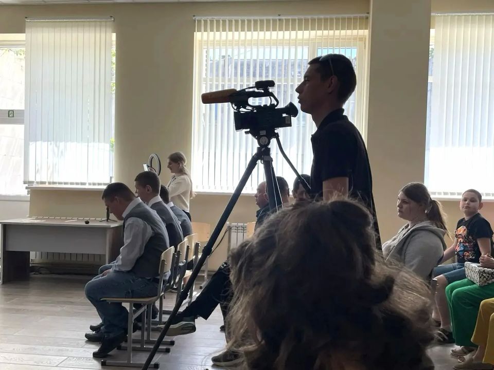 На базе Скадовского Центра культуры и досуга состоялся показ постановки «По щучьему велению» детской студии «Апельсин» На базе Скадовского Центра культуры и досуга состоялся показ постановки «По щучьему велению» детской студии «Апельсин»