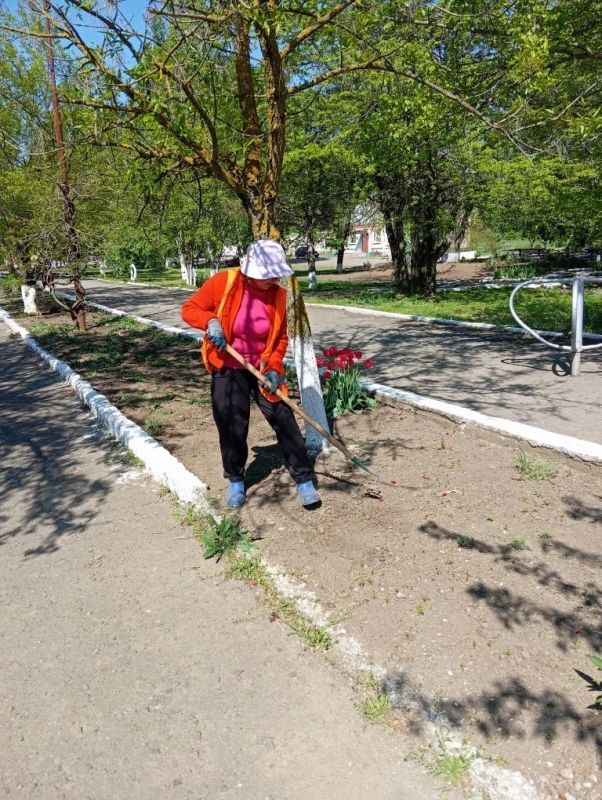 Поддерживаем чистоту и порядок: итоги рабочего дня МКУ «Горжилстрой» Поддерживаем чистоту и порядок: итоги рабочего дня МКУ «Горжилстрой»