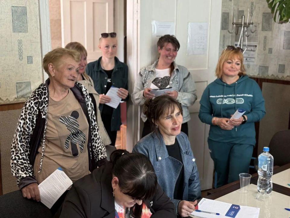 Ольга Осипенко: Приняла участие в работе над формированием новой Народной программы «Единой России» в Александровке Новотроицкого округа Ольга Осипенко: Приняла участие в работе над формированием новой Народной программы «Единой России» в Александровке Новотроицкого округа