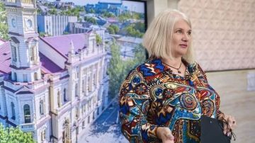 Студенты ХТУ познакомились с историей Херсонского областного художественного музея