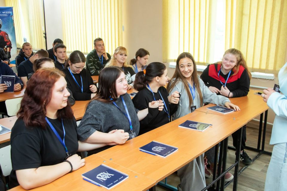 При поддержке Министерства молодёжной политики и «Дома молодёжи» добровольцы Херсонского РО ВСКС успешно провели форум «Волонтёры безопасности», собравший активную молодёжь Геническа, Скадовска и Чаплинки При поддержке Министерства молодёжной политики и «Дома молодёжи» добровольцы Херсонского РО ВСКС успешно провели форум «Волонтёры безопасности», собравший активную молодёжь Геническа, Скадовска и Чаплинки