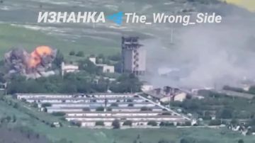 ВКС снесли пункты управления БпЛА ВСУ при помощи ФАБ-500 в райоре н.п. Новорайск и Томарино Херсонской области