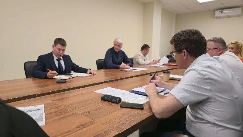 Минпромторг и Минприроды Херсонщины провели совещание по развитию добычи полезных ископаемых Минпромторг и Минприроды Херсонщины провели совещание по развитию добычи полезных ископаемых