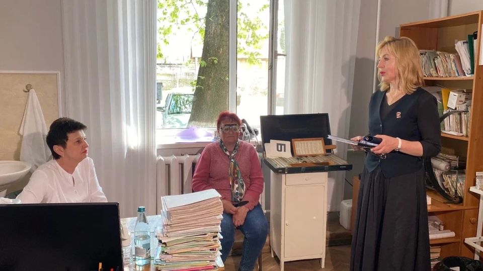 В Новотроицком округе медики подняли вопрос, который касается тысяч людей – районной больнице нужен ремонт и обновление оборудования В Новотроицком округе медики подняли вопрос, который касается тысяч людей – районной больнице нужен ремонт и обновление оборудования