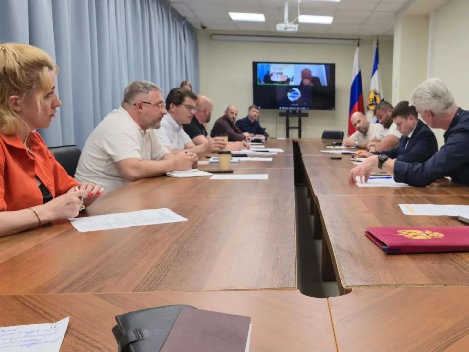 Минпромторг и Минприроды Херсонщины провели совещание по развитию добычи полезных ископаемых Минпромторг и Минприроды Херсонщины провели совещание по развитию добычи полезных ископаемых