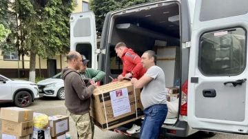 Выселковский район Кубани направил 2,5 тонны помощи в детские сады Новотроицкого округа