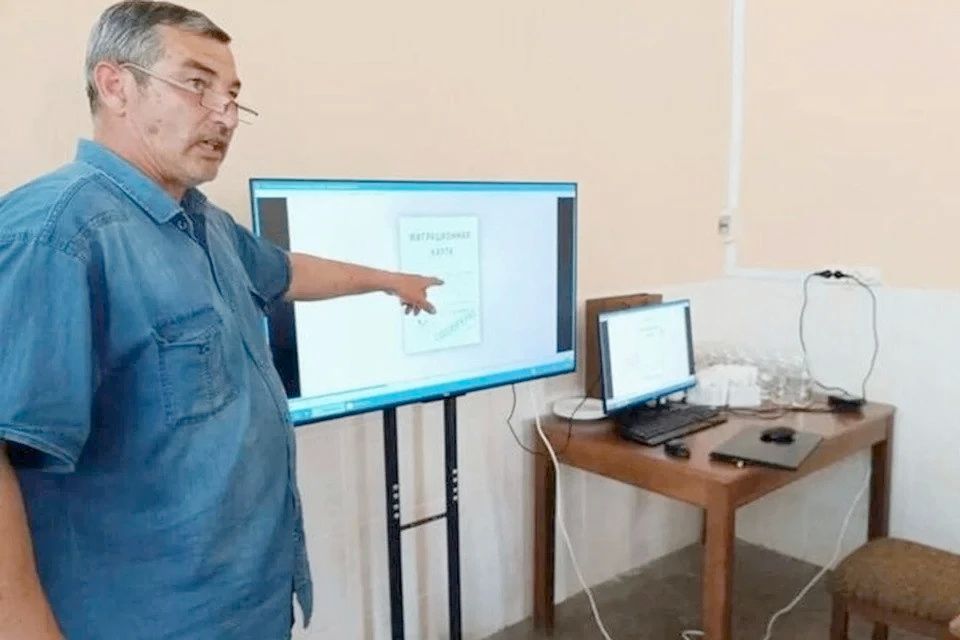 Мигрантов в ПВР Херсонской области знакомят с российскими законами