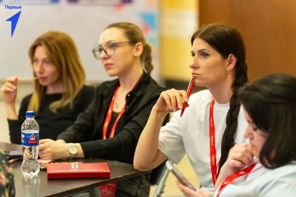 Наставник Движения Первых Чаплинской школы №1 принял участие во Всероссийском семинаре проекта «Значимый взрослый» Наставник Движения Первых Чаплинской школы №1 принял участие во Всероссийском семинаре проекта «Значимый взрослый»