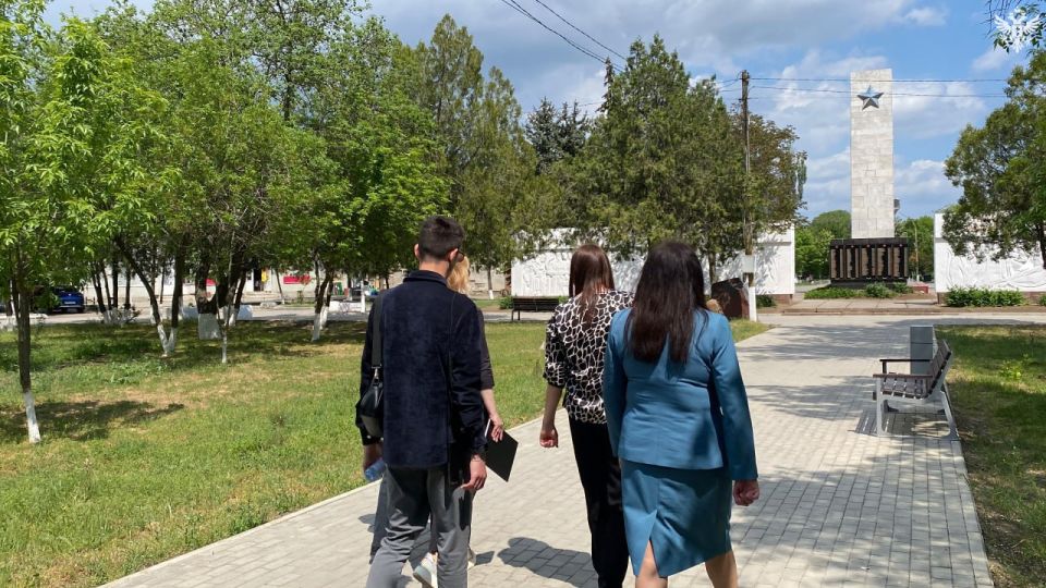 Медики Новотроицкого округа предложили включить районную больницу в народную программу «Единой России» Медики Новотроицкого округа предложили включить районную больницу в народную программу «Единой России»