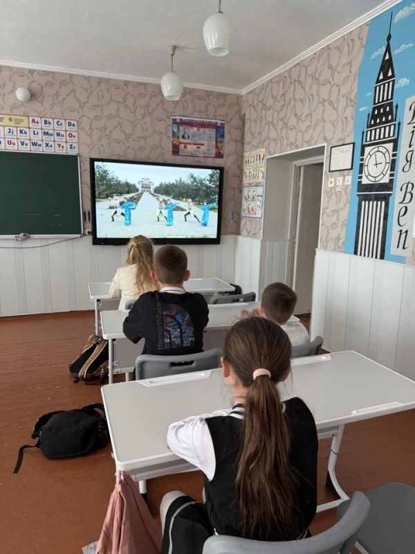 Надежда Бабешко: В рамках Года единства народов России в ГБОУ ХО «Любимовская школа Ивановского района» прошли необычные уроки Надежда Бабешко: В рамках Года единства народов России в ГБОУ ХО «Любимовская школа Ивановского района» прошли необычные уроки