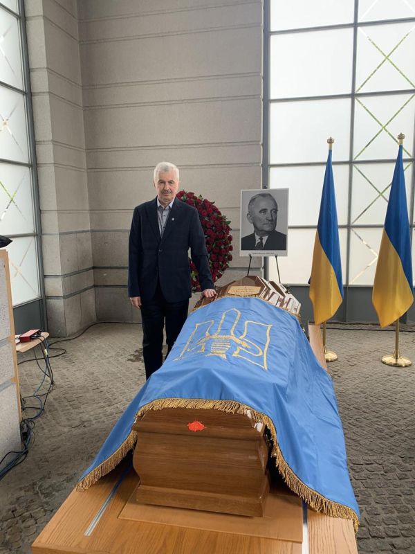 Шиза устала бродить по Европе и полностью накрыла Украину Шиза устала бродить по Европе и полностью накрыла Украину