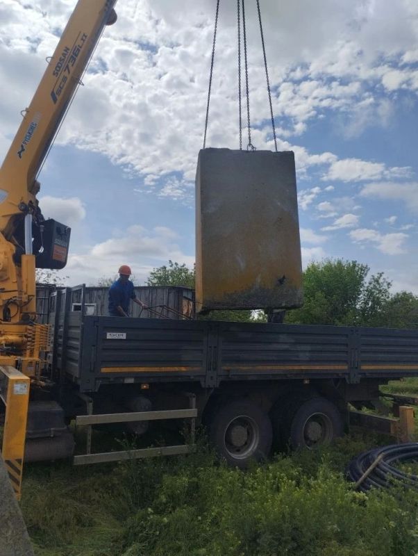 Сотрудники Верхнерогачикского ТПУ продолжают работы по обслуживанию водопроводной инфраструктуры округа Сотрудники Верхнерогачикского ТПУ продолжают работы по обслуживанию водопроводной инфраструктуры округа
