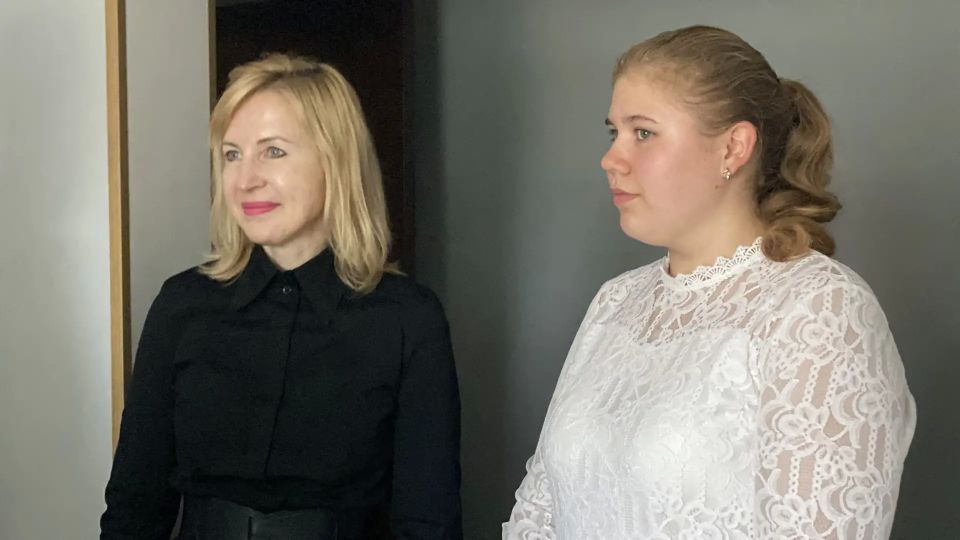 Анастасия Завгородняя встретилась с представителями регионального отделения партии «Единая Россия» в Скадовске Анастасия Завгородняя встретилась с представителями регионального отделения партии «Единая Россия» в Скадовске