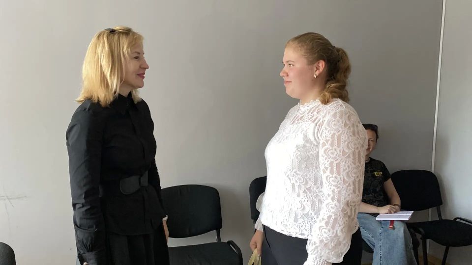 Анастасия Завгородняя встретилась с представителями регионального отделения партии «Единая Россия» в Скадовске Анастасия Завгородняя встретилась с представителями регионального отделения партии «Единая Россия» в Скадовске