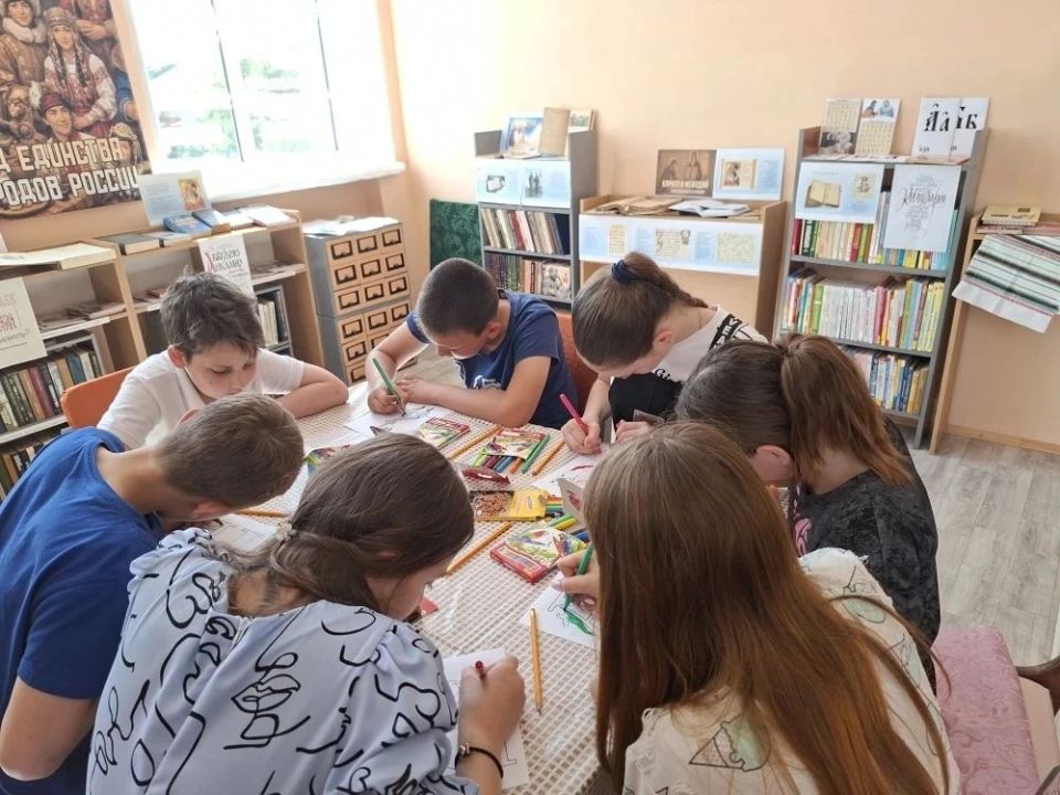 Акции ко Дню славянской письменности провели и местные отделения партии Акции ко Дню славянской письменности провели и местные отделения партии