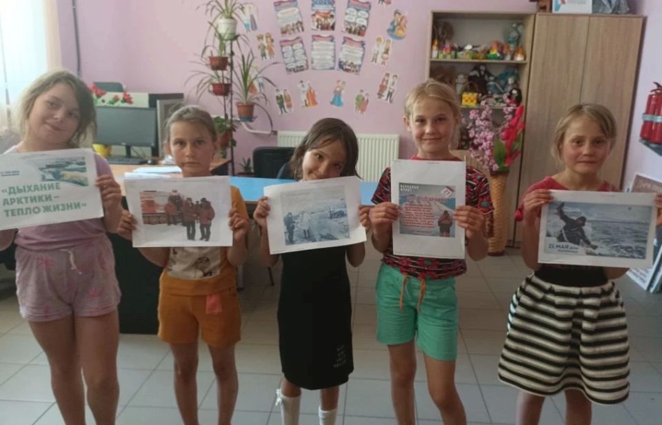 В Богдановском сельском клубе провели познавательно-игровую программу "Сокровища родного слова" В Богдановском сельском клубе провели познавательно-игровую программу "Сокровища родного слова"