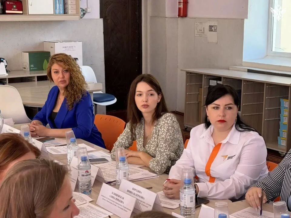 Татьяна Кузьмич провела совещание по воспитательной работе с детьми и молодёжью в Херсонской области Татьяна Кузьмич провела совещание по воспитательной работе с детьми и молодёжью в Херсонской области