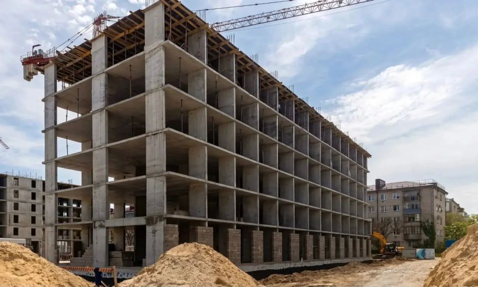 Порядка 227 тысяч квадратных метров жилья введут в эксплуатацию в Херсонской области в 2026 году, сообщил Владимир Сальдо Порядка 227 тысяч квадратных метров жилья введут в эксплуатацию в Херсонской области в 2026 году, сообщил Владимир Сальдо