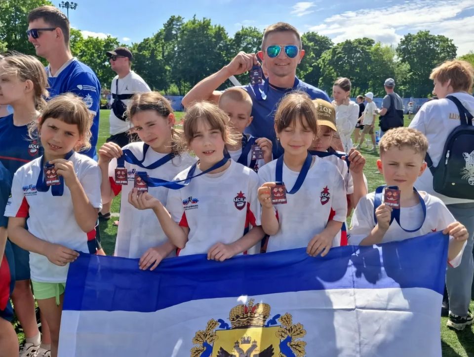 Сивашская школа на спортивной арене столицы: как прошёл турнир по тэг-регби в Лужниках Сивашская школа на спортивной арене столицы: как прошёл турнир по тэг-регби в Лужниках