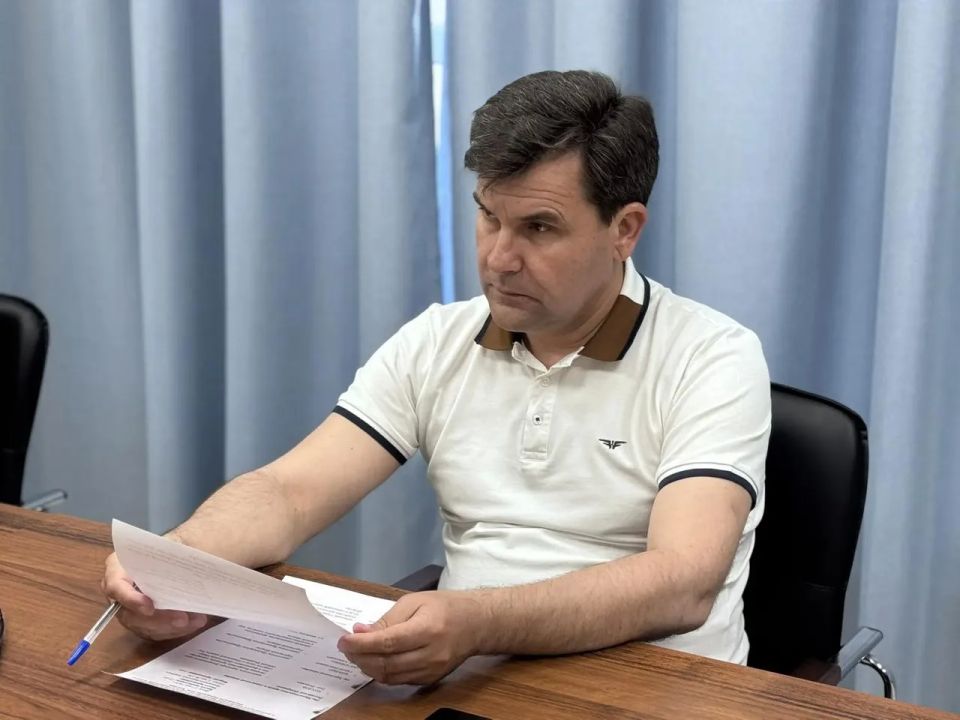 Заместитель председателя Правительства Херсонской области Сергей Черевко провел совещание по развитию социальной инфраструктуры Заместитель председателя Правительства Херсонской области Сергей Черевко провел совещание по развитию социальной инфраструктуры