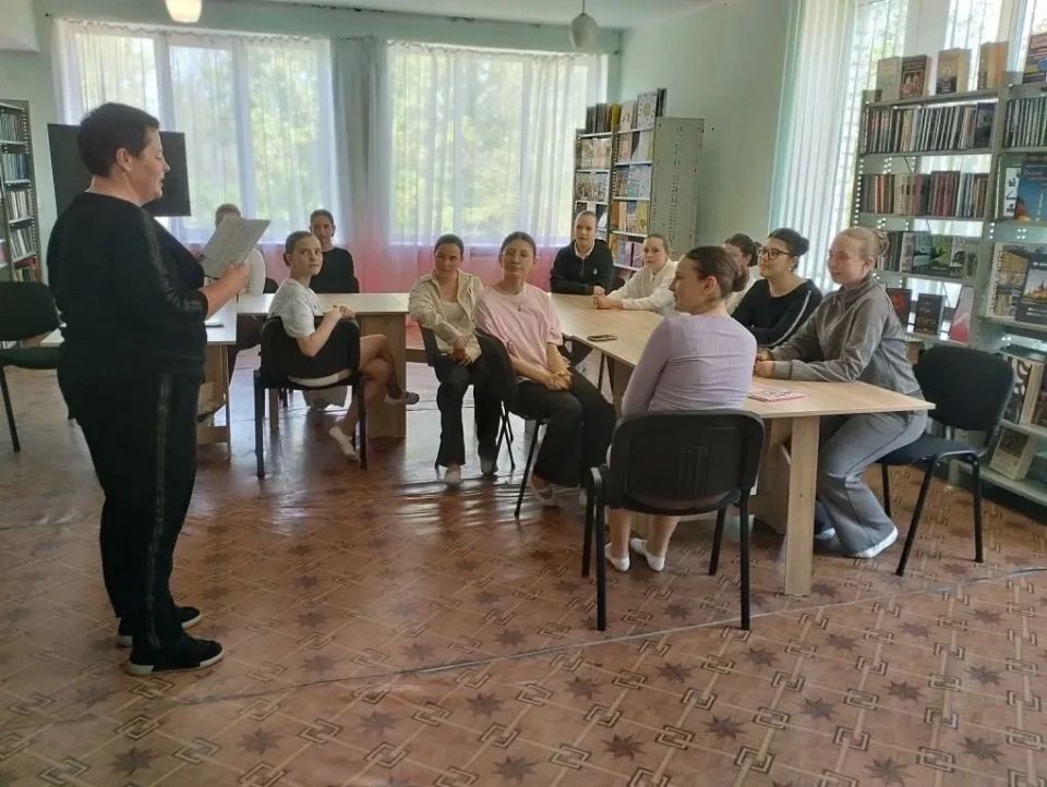Библиотеки Алешкинского округа – пространство знаний и общения Библиотеки Алешкинского округа – пространство знаний и общения