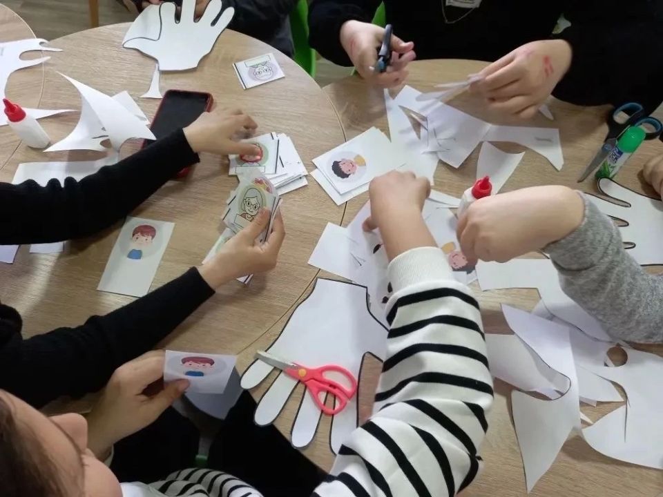 Библиотеки Алешкинского округа – пространство знаний и общения Библиотеки Алешкинского округа – пространство знаний и общения