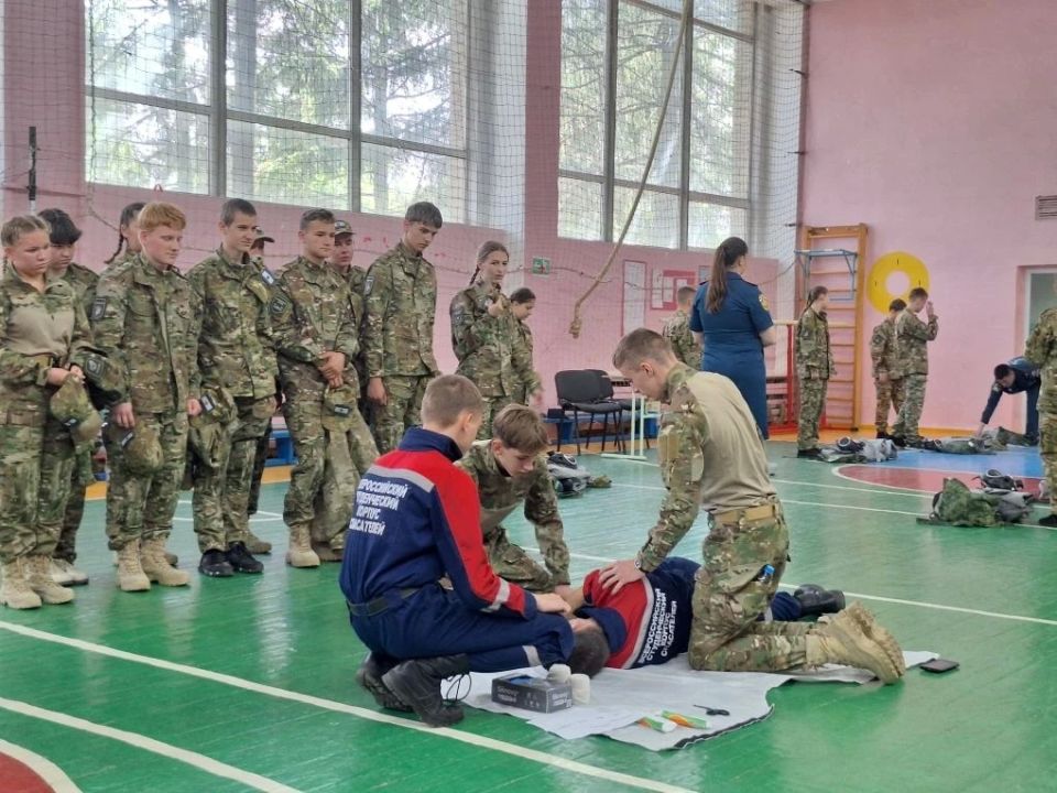 Первые Чаплинской школы № 1 приняли участие в «Зарнице 2.0» Первые Чаплинской школы № 1 приняли участие в «Зарнице 2.0»