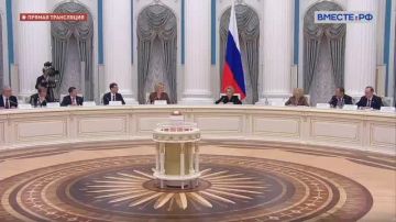 Сегодня на заседании Совета при Президенте по реализации государственной демографической и семейной политики руководитель Исполкома НФ Михаил Кузнецов озвучил основные предложения Народного фронта по демографии