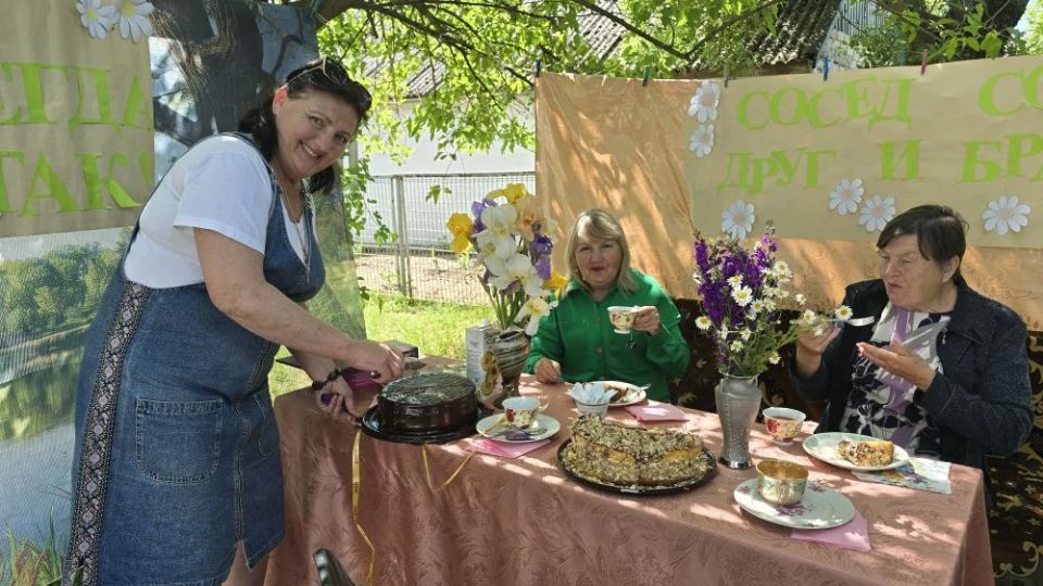 Надежда Бабешко: В Ивановке прошла всероссийская акция "Международный день соседей" Надежда Бабешко: В Ивановке прошла всероссийская акция "Международный день соседей"